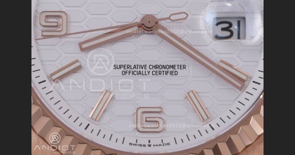 Land Dweller 127335 RG ESF White Dial On RG Bracelet A7135 - Image 5