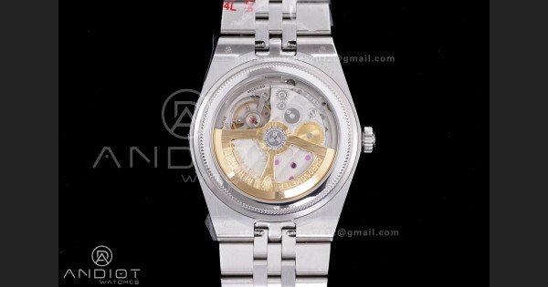 Land Dweller 127336 DIWF Best Edition Ice Blue Dial on SS Bracelet A7135 - Image 7