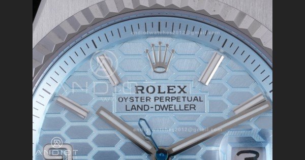 Land Dweller 127336 SS ESF Ice Blue Dial On SS Bracelet A7135 - Image 4