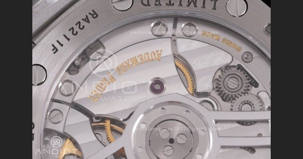 Royal Oak 41mm 15510BC SS ZF 1:1 Best Edition Ice Blue Crystal Dial on SS Bracelet SA4302 Super Clone - Image 9
